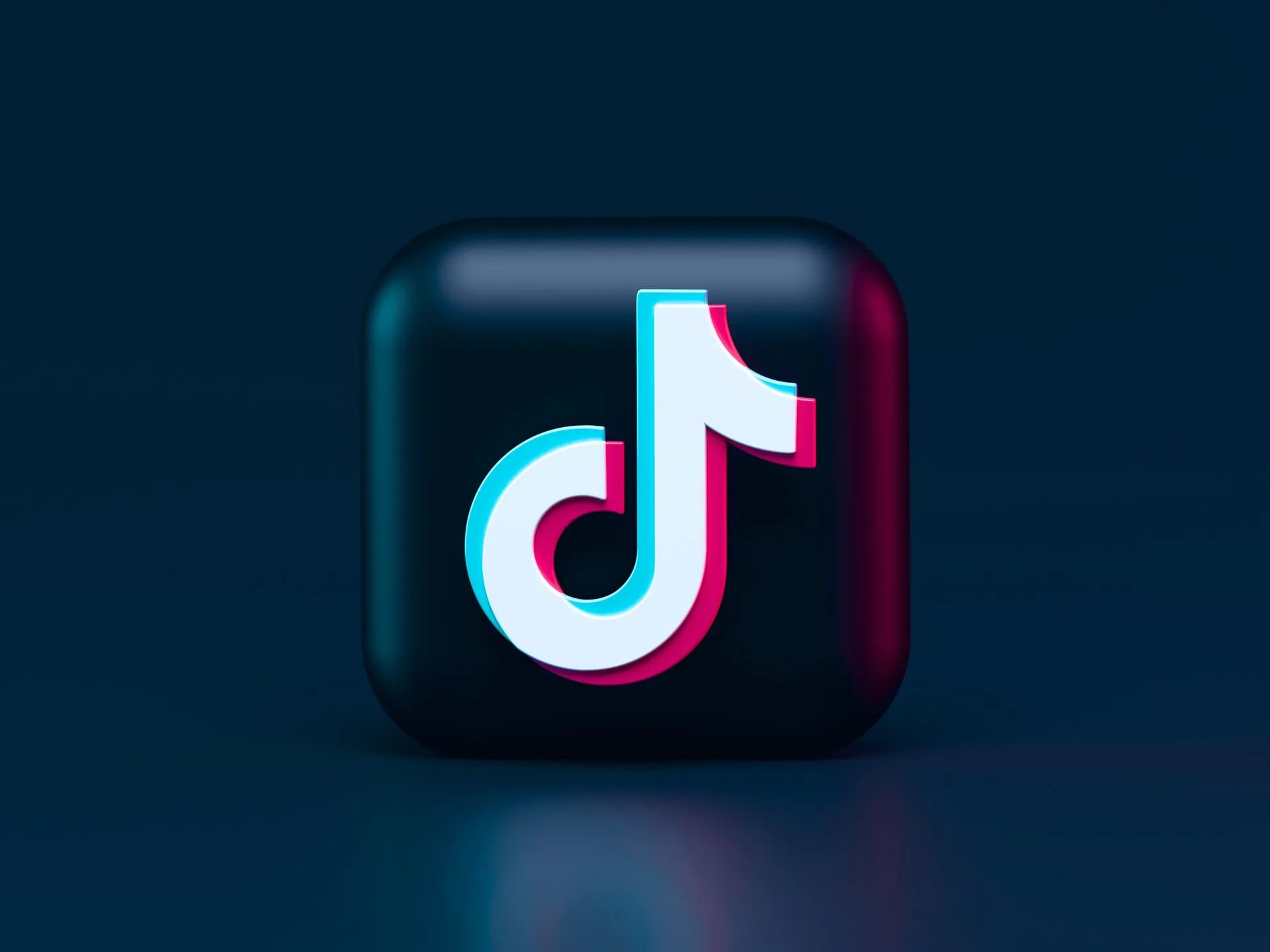 Doanh nghiệp cần x&aacute;c định điều g&igrave; trước khi x&acirc;y k&ecirc;nh Tiktok